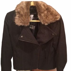 NWT Maurices warm coat faux fur collar M